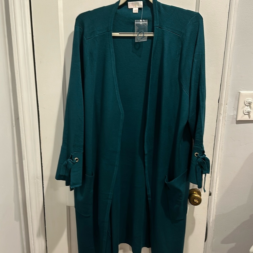 Belle by Kim Gravel emerald green knit cardigan with front pockets, Bell sleeves